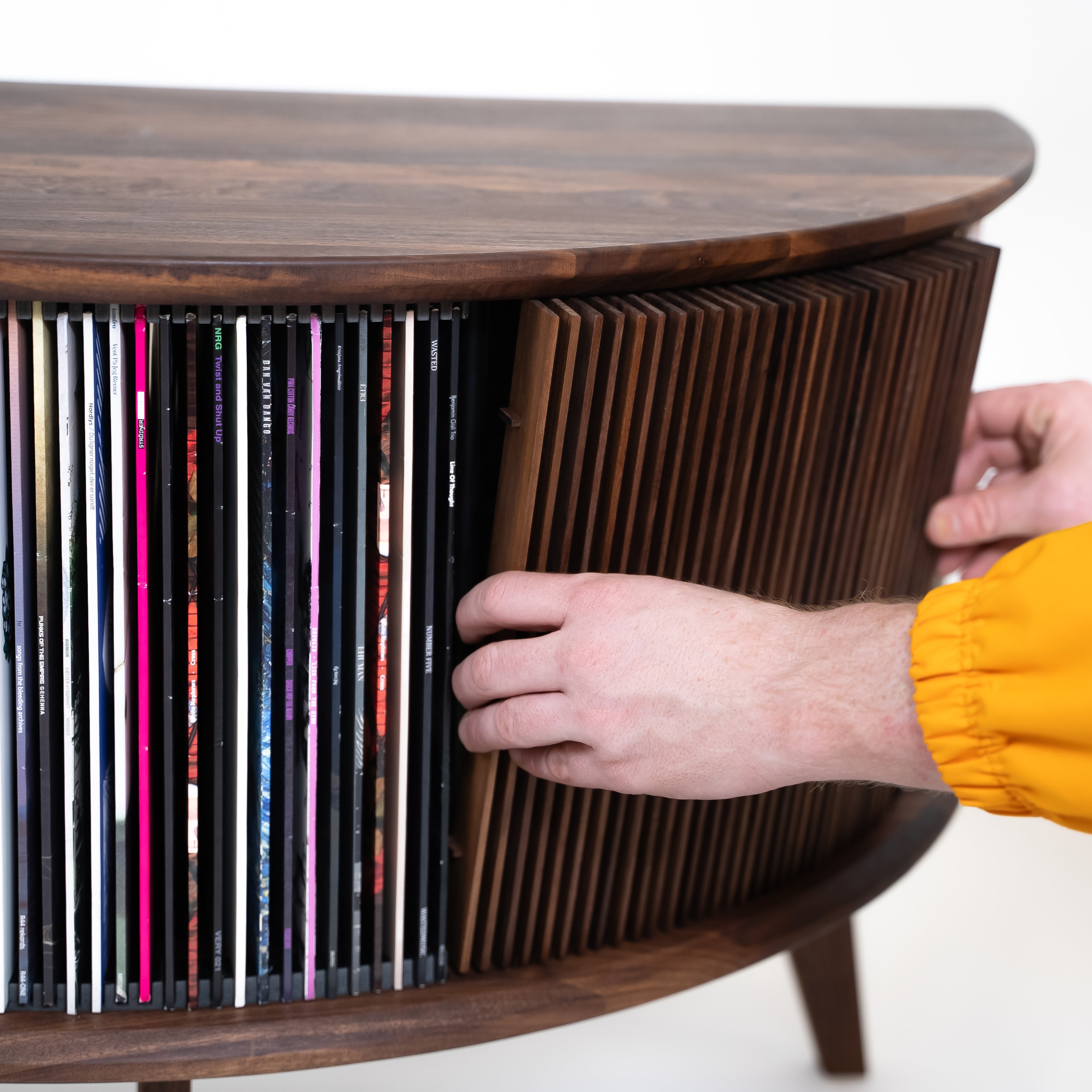 Display LUNA - Walnut