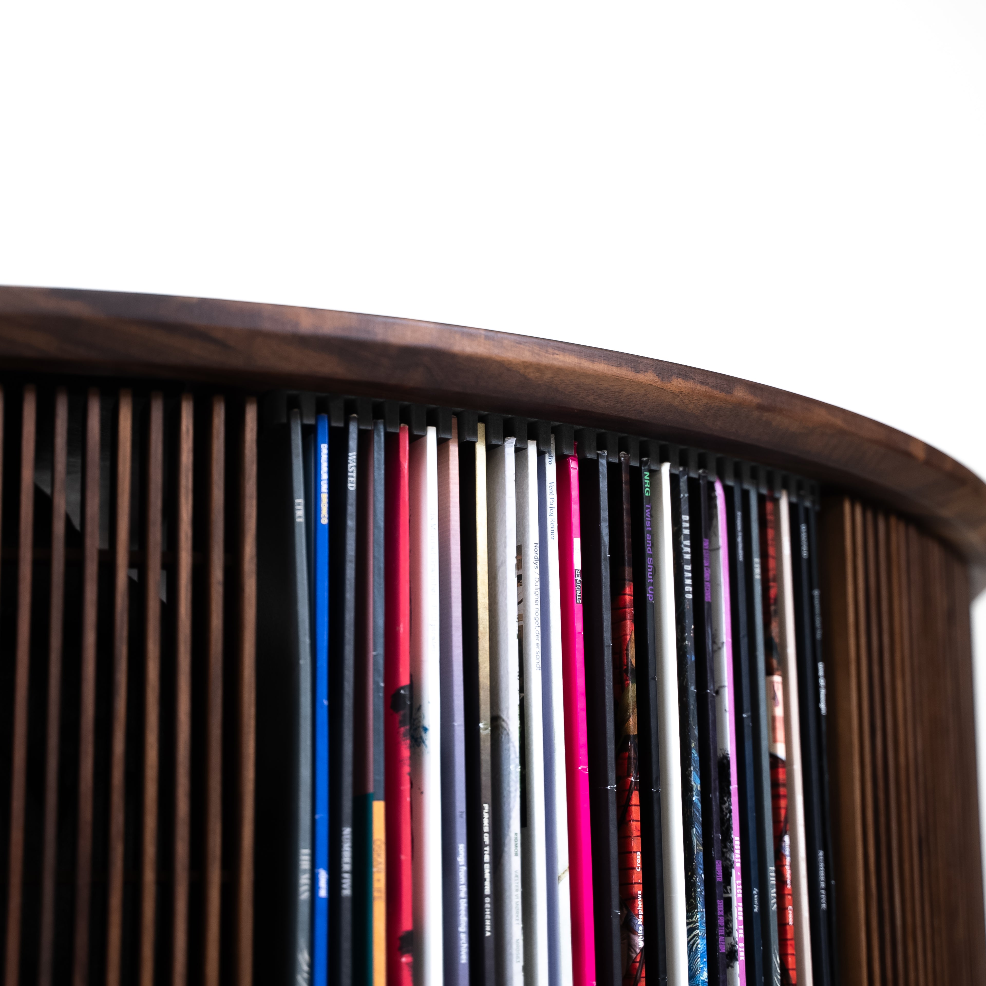 Display LUNA - Walnut