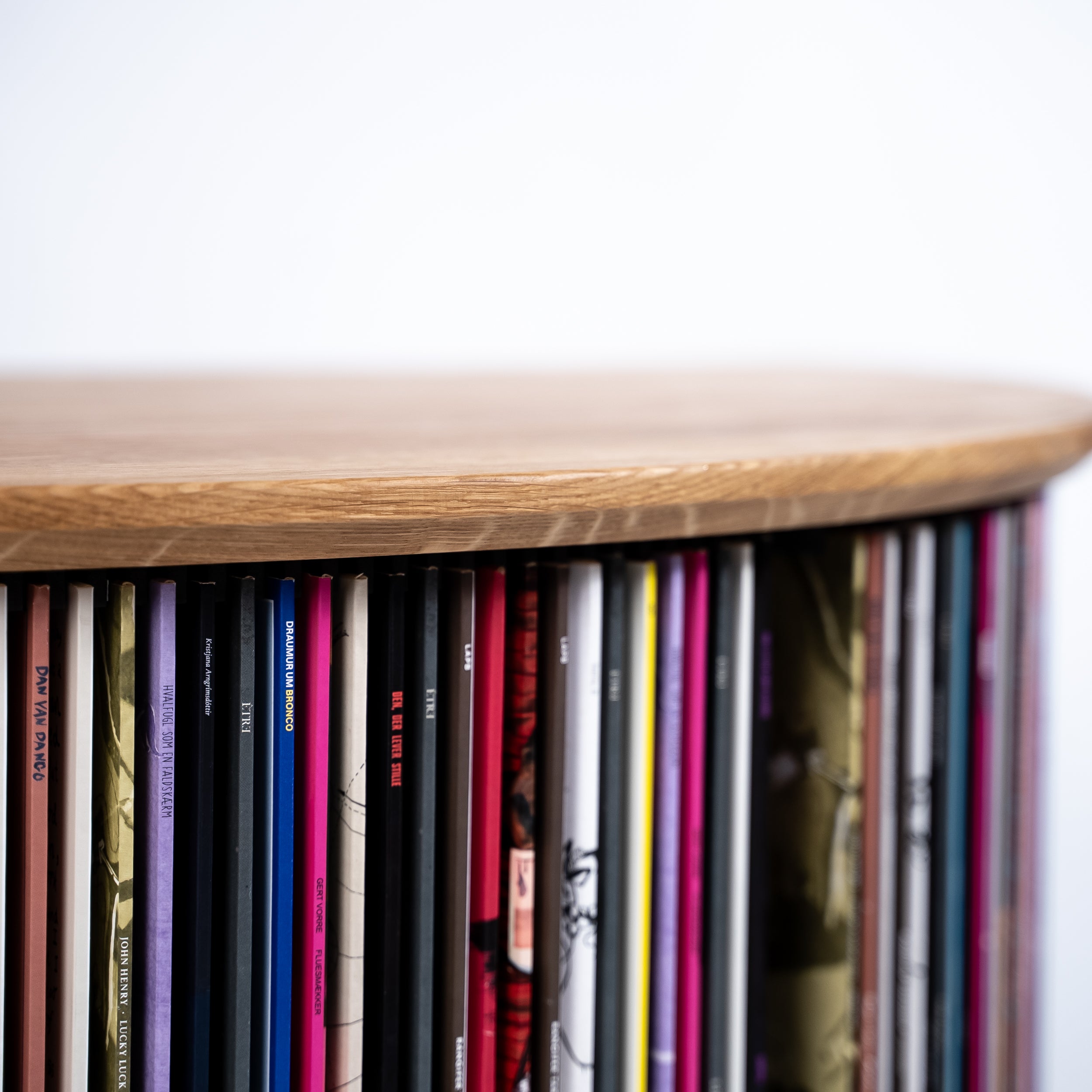 Display LUNA - Eikenhout