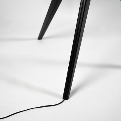 ella-tv-stander-sort-detalje.jpg