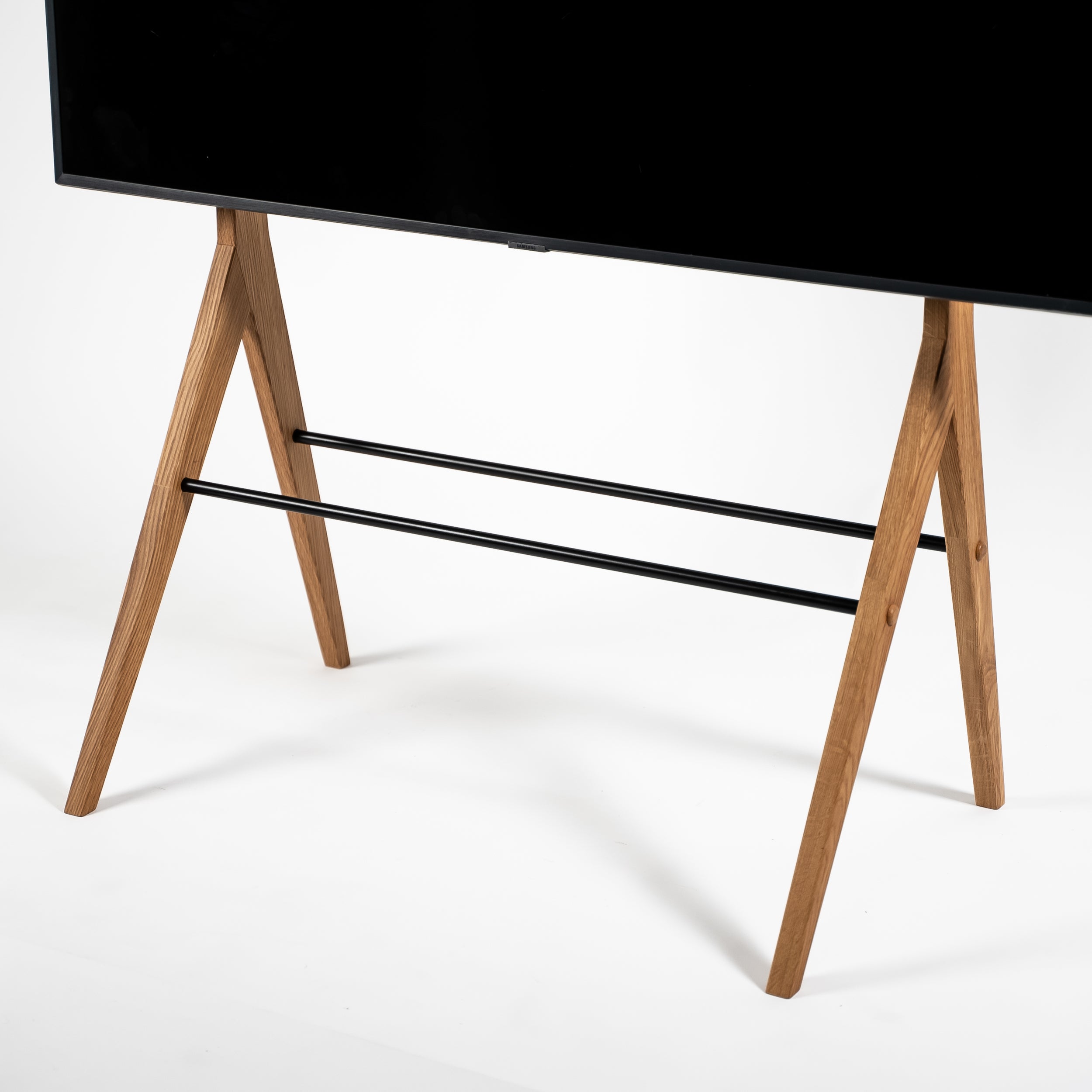 kaya-tv-stander-eg-front.jpg